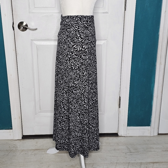 Christopher & Banks Long Skirt - Picture 7 of 16